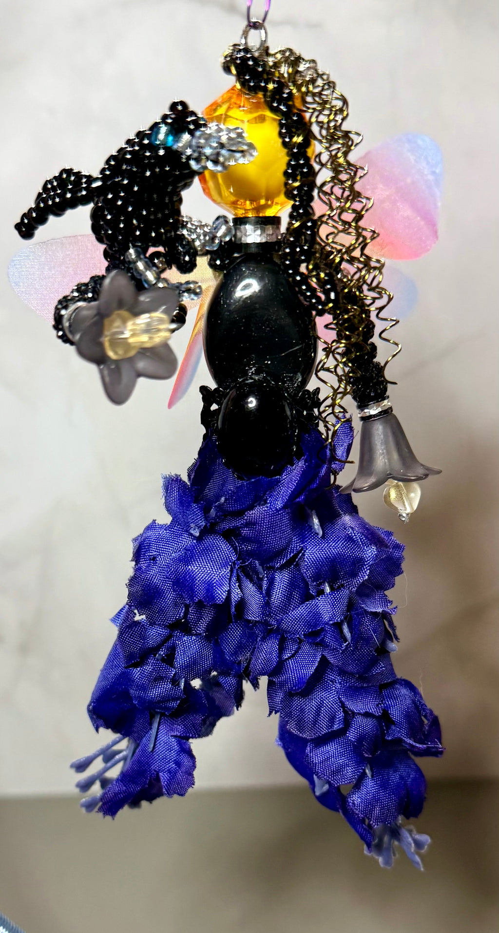 ‘Raven’ flower sprite